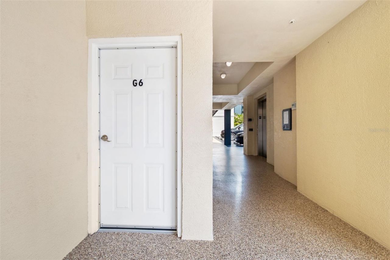 960 Starkey Road, Unit 8206, Largo, FL 33771 Photo