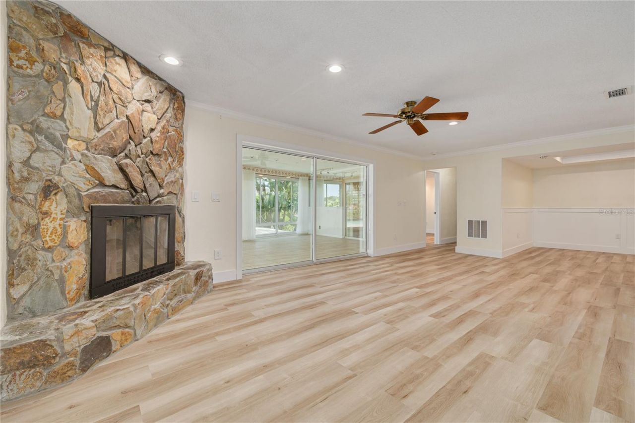 2370 Weymouth Drive, Clearwater, FL 33764 Photo