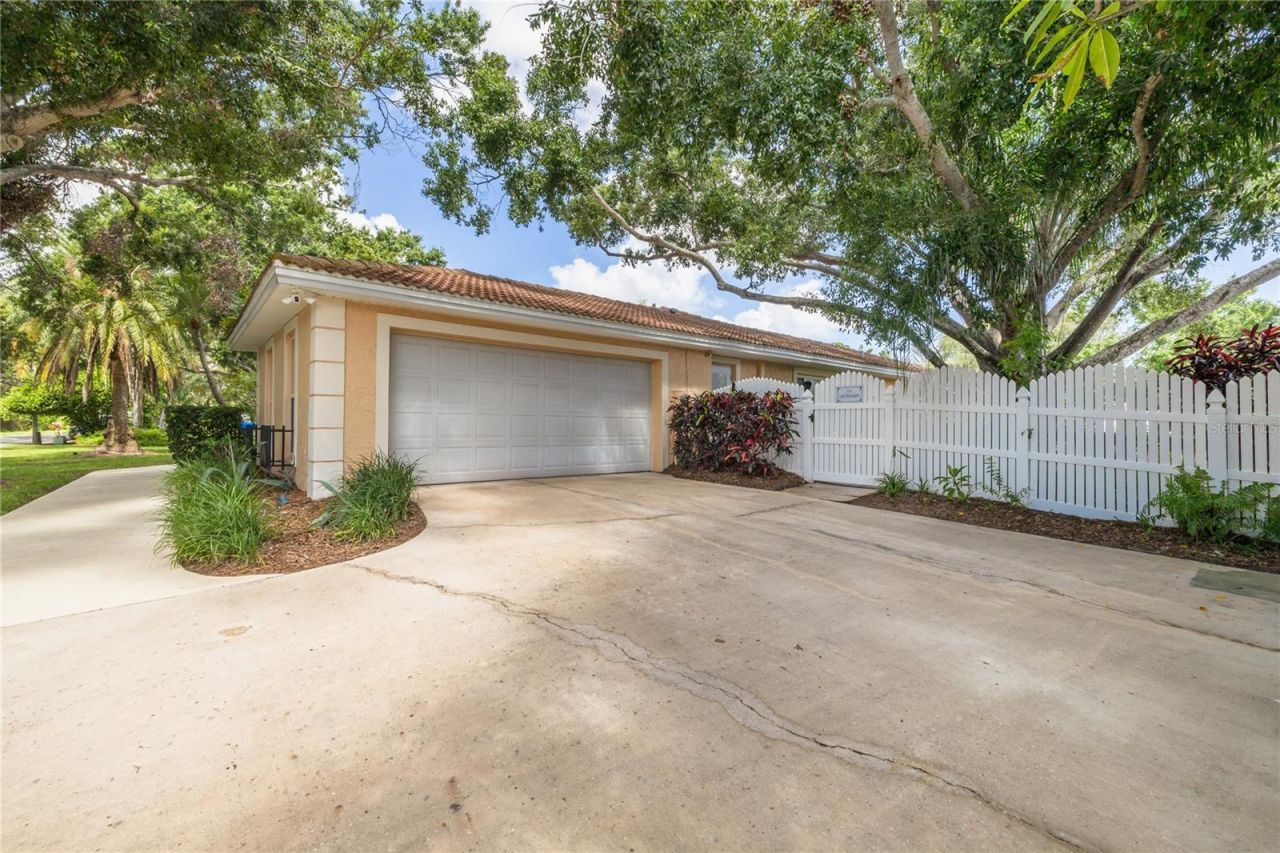 2370 Weymouth Drive, Clearwater, FL 33764 Photo