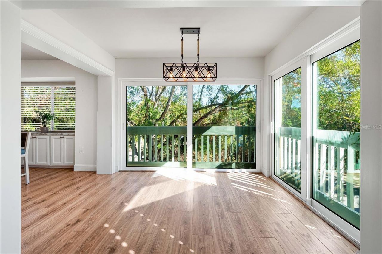 858 Hudson Avenue, Unit 858, Sarasota, FL 34236 Photo