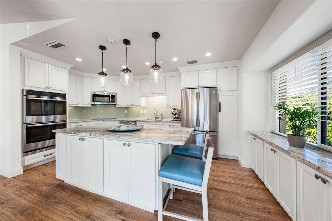 858 Hudson Avenue, Unit 858, Sarasota, FL 34236 Photo