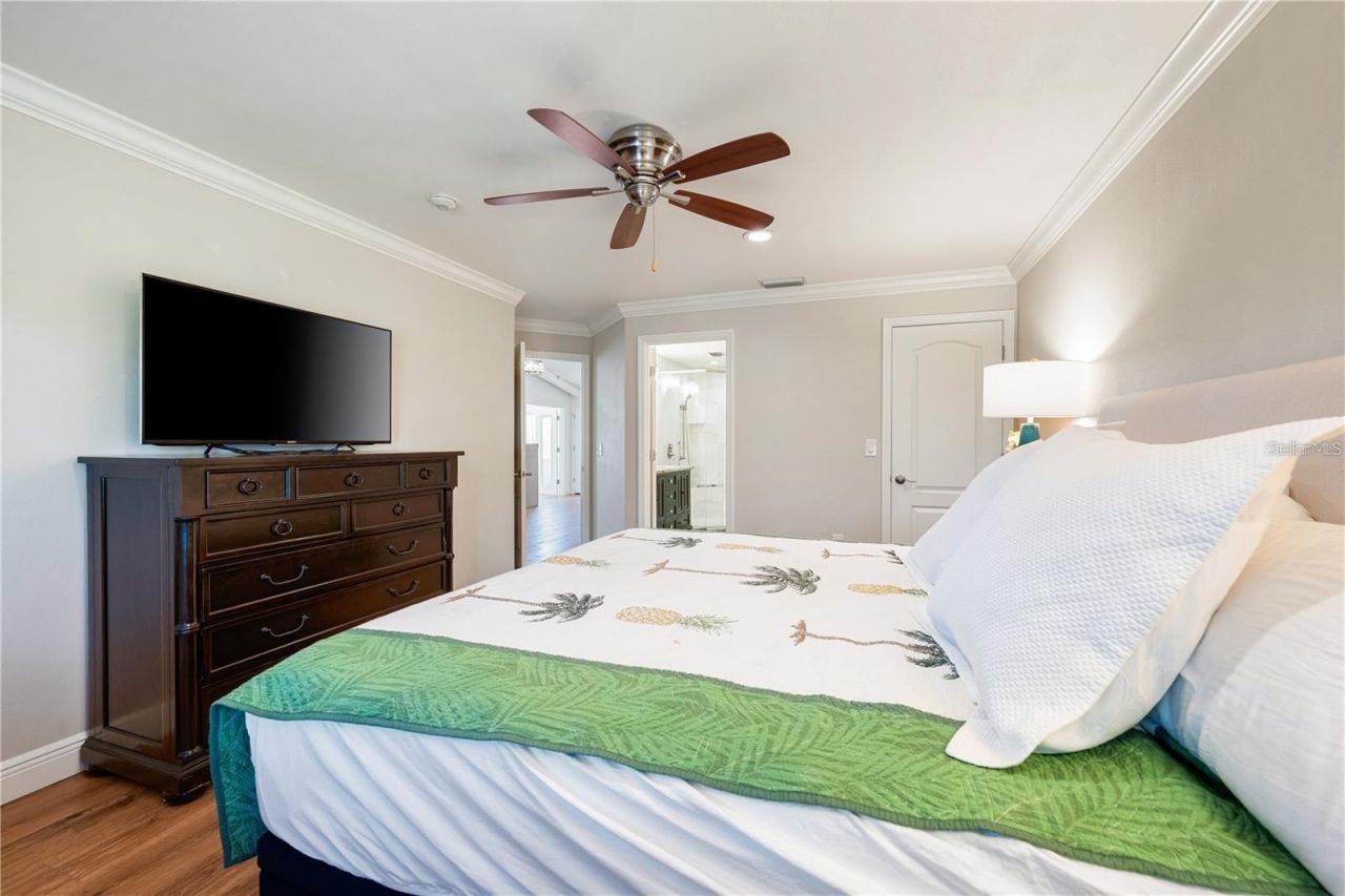 858 Hudson Avenue, Unit 858, Sarasota, FL 34236 Photo