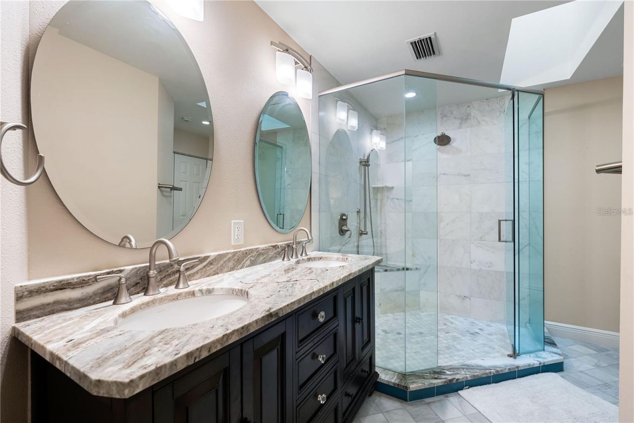 858 Hudson Avenue, Unit 858, Sarasota, FL 34236 Photo