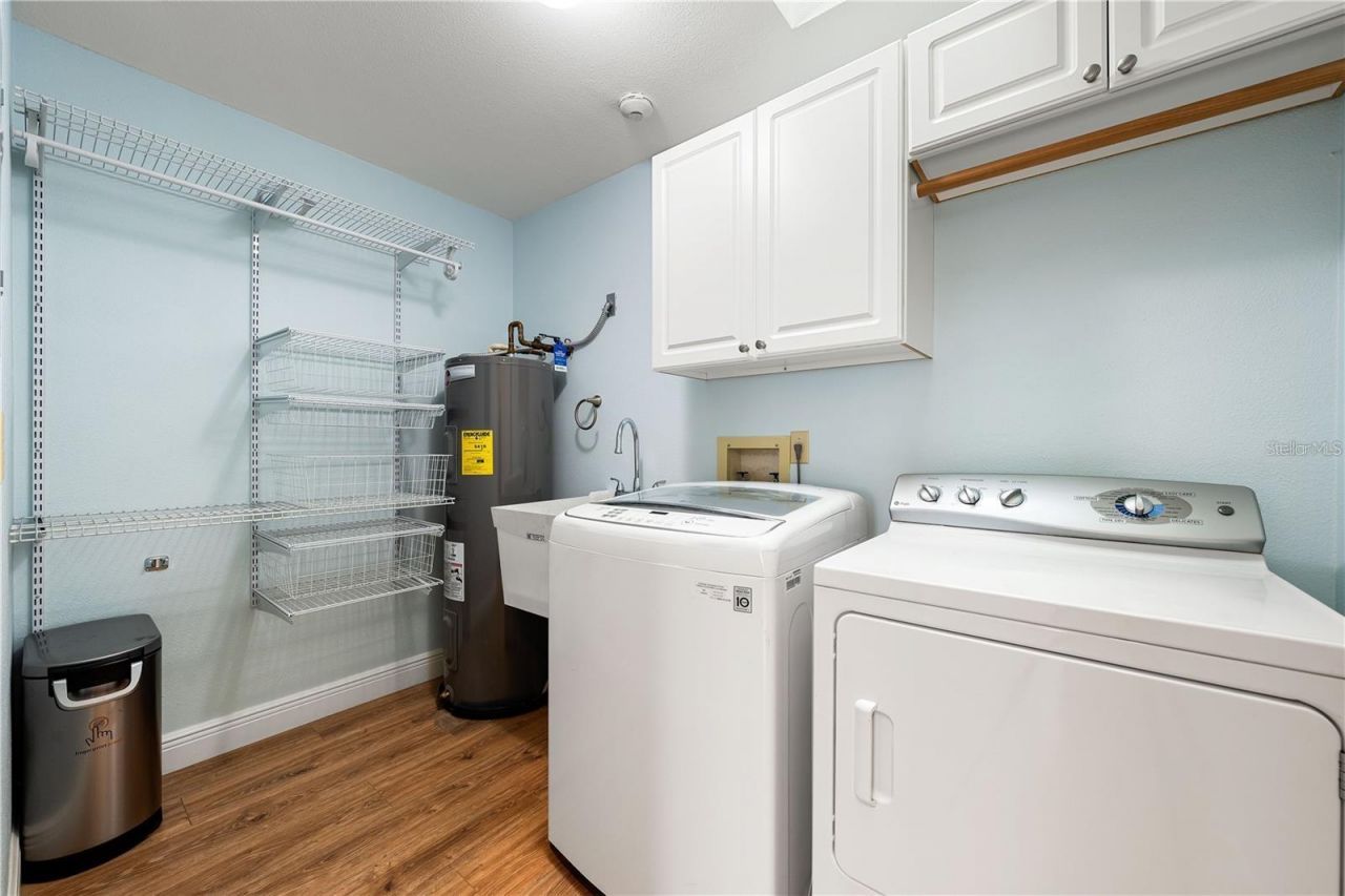 858 Hudson Avenue, Unit 858, Sarasota, FL 34236 Photo