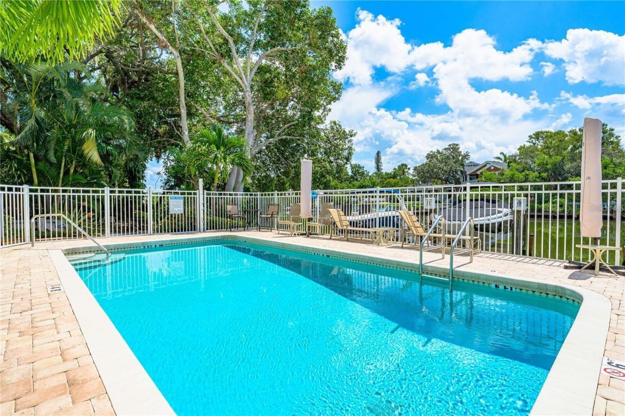 858 Hudson Avenue, Unit 858, Sarasota, FL 34236 Photo