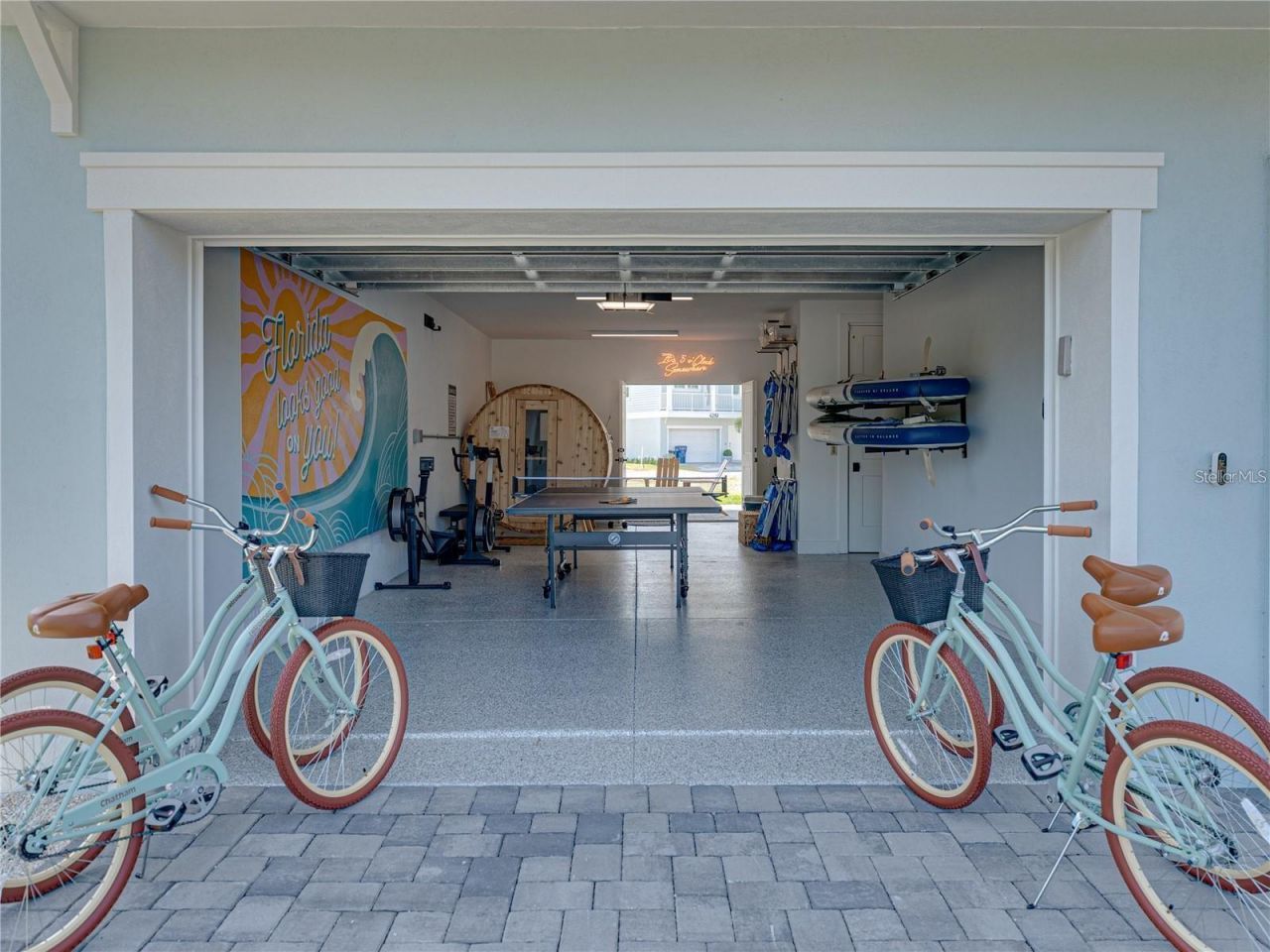 111 4th Street S, Bradenton Beach, FL 34217 Photo