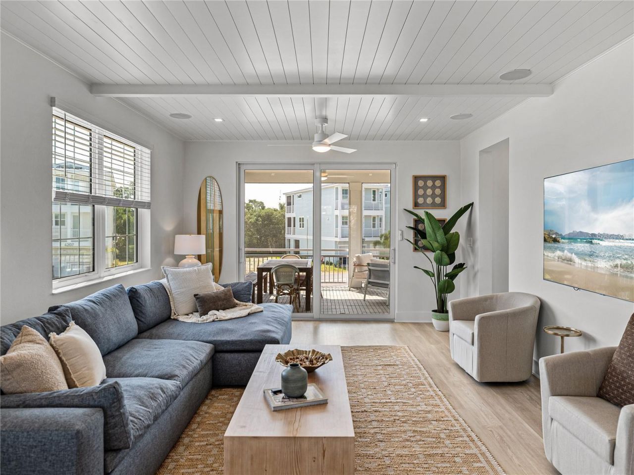 111 4th Street S, Bradenton Beach, FL 34217 Photo