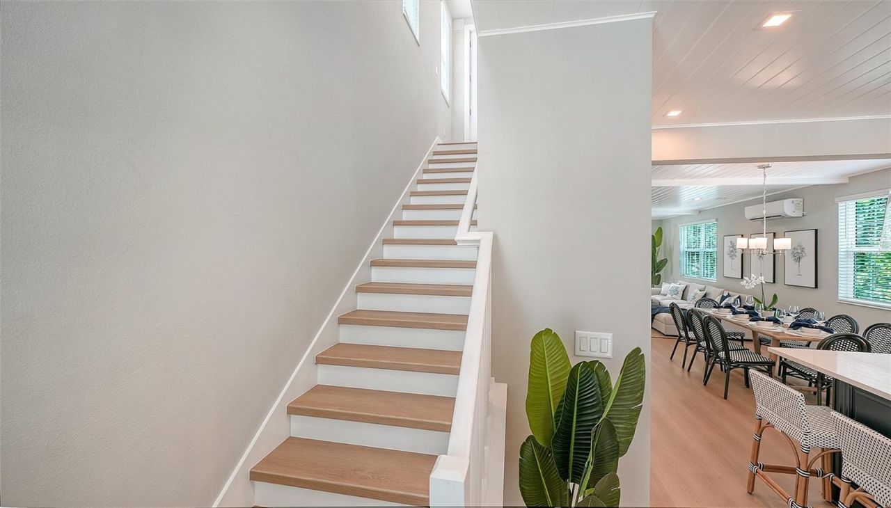 111 4th Street S, Bradenton Beach, FL 34217 Photo