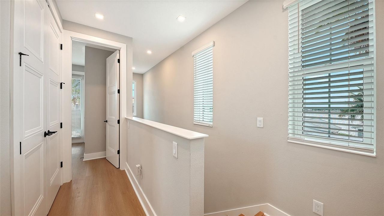 111 4th Street S, Bradenton Beach, FL 34217 Photo