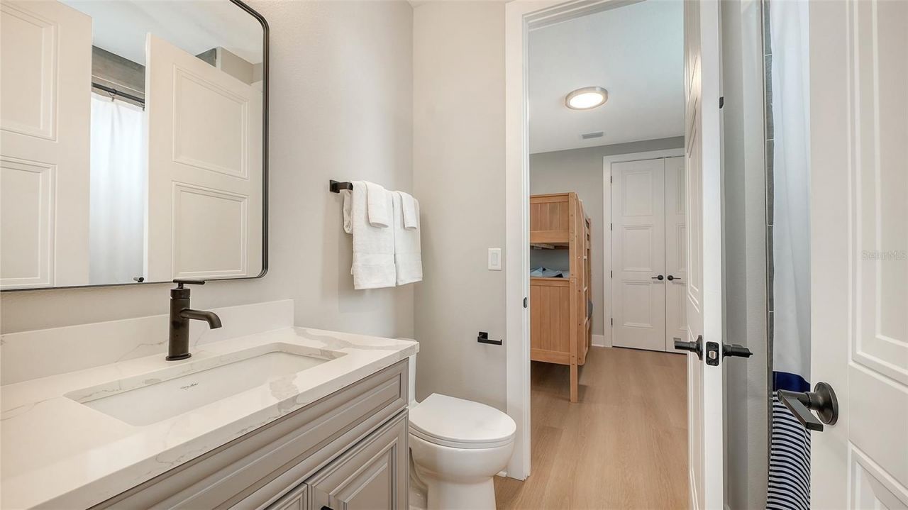 111 4th Street S, Bradenton Beach, FL 34217 Photo