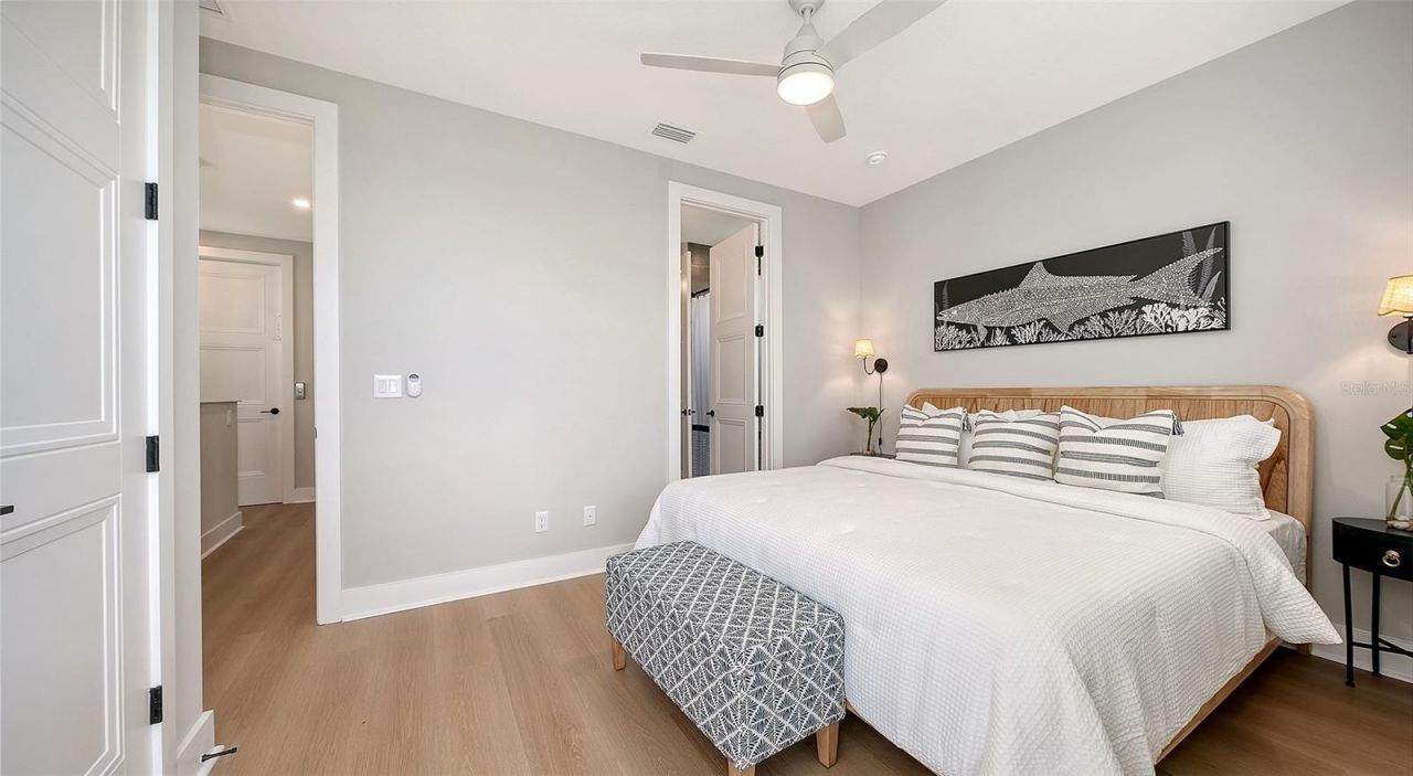 111 4th Street S, Bradenton Beach, FL 34217 Photo