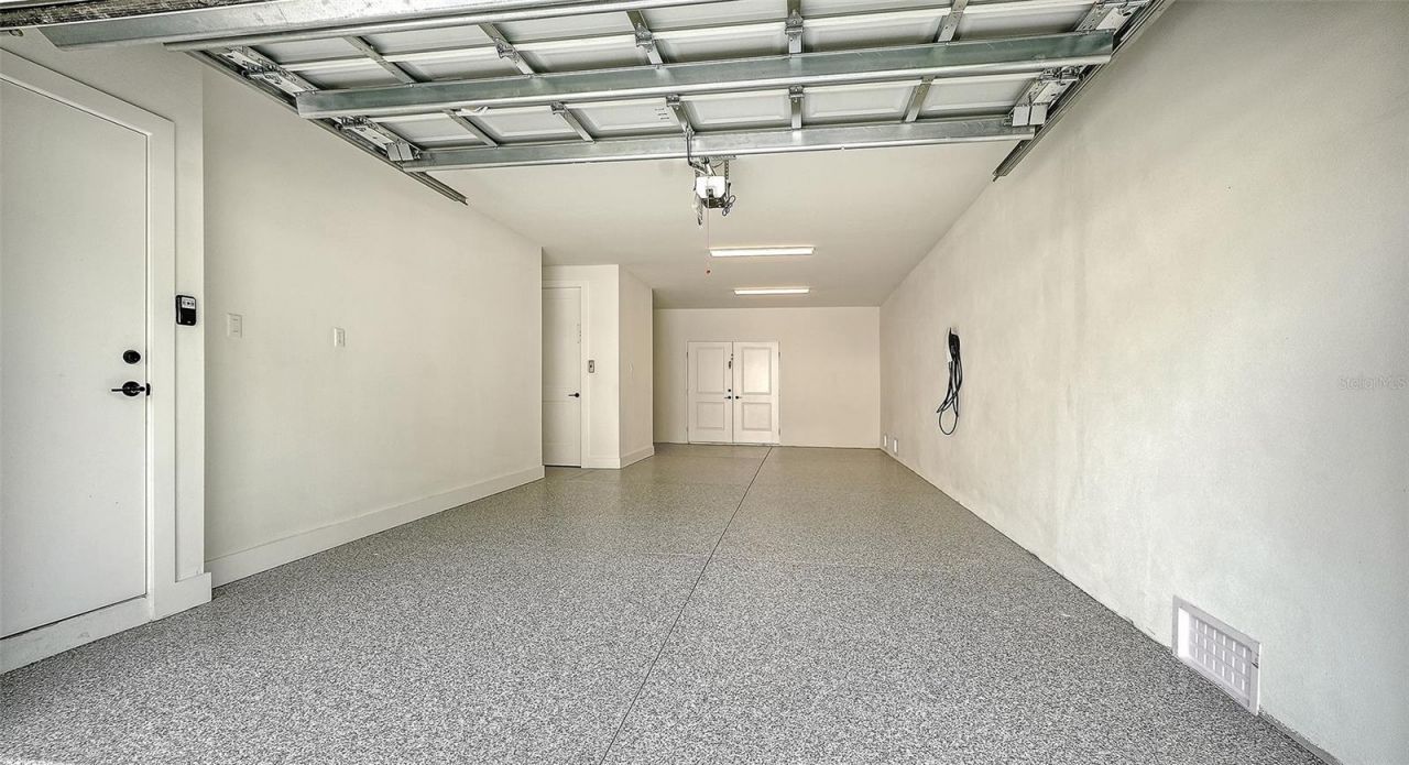 111 4th Street S, Bradenton Beach, FL 34217 Photo