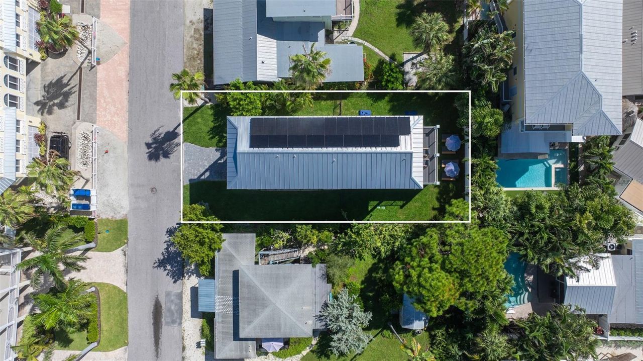 111 4th Street S, Bradenton Beach, FL 34217 Photo