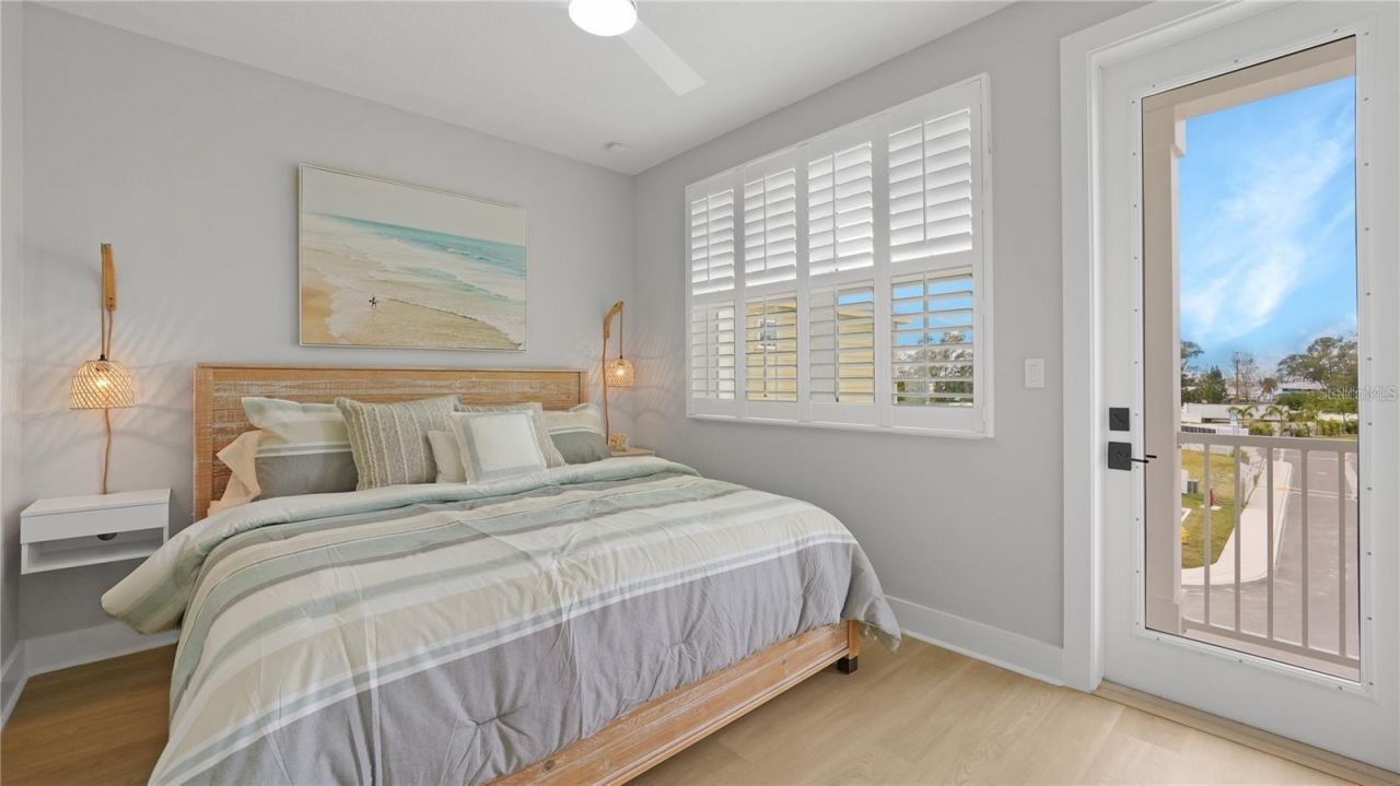 111 4th Street S, Bradenton Beach, FL 34217 Photo