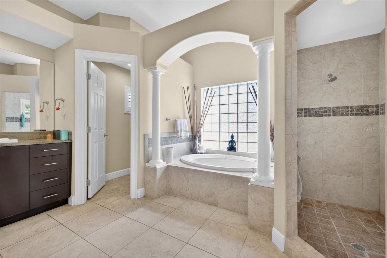 2555 Bryan Lane, Tarpon Springs, FL 34688 Photo