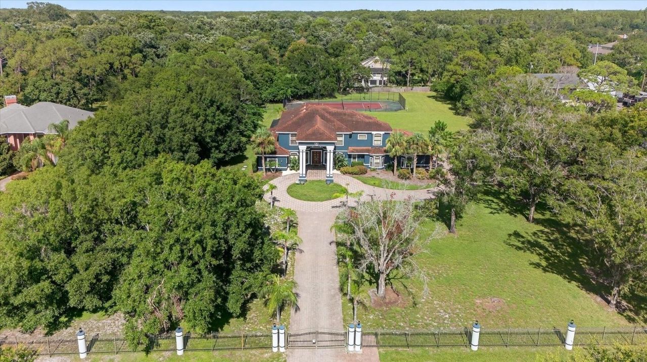 2555 Bryan Lane, Tarpon Springs, FL 34688 Photo