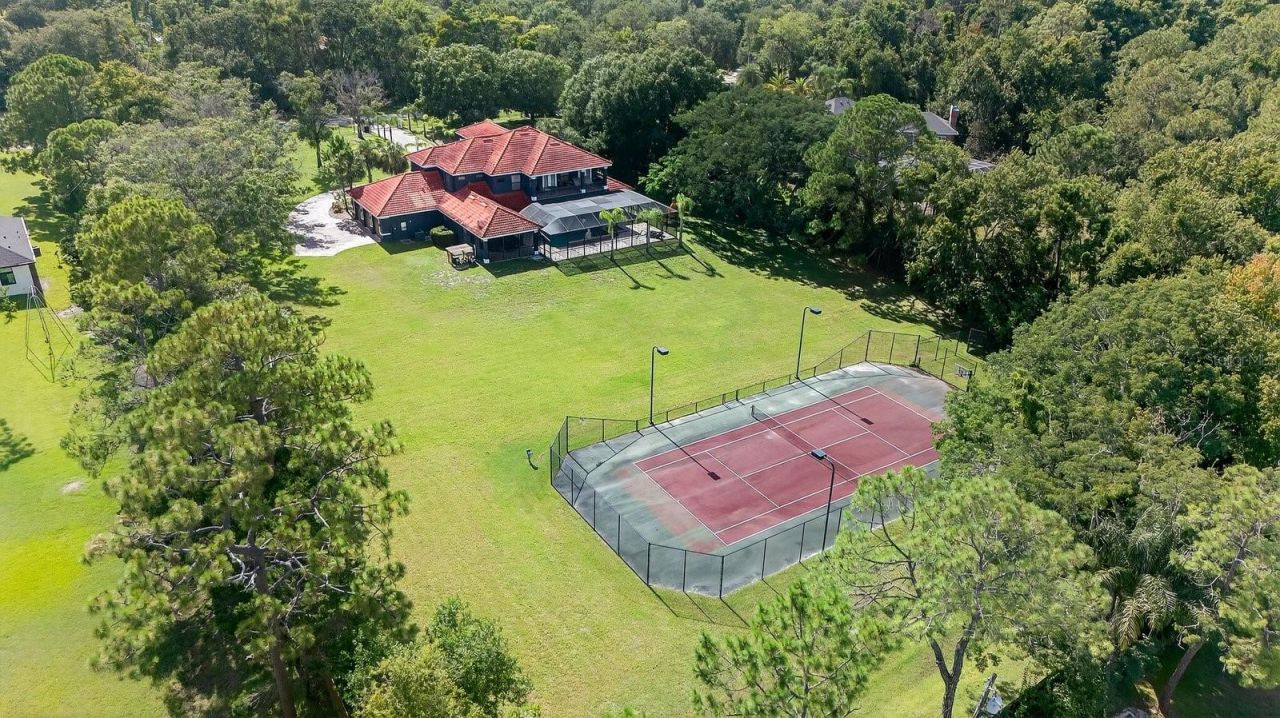 2555 Bryan Lane, Tarpon Springs, FL 34688 Photo