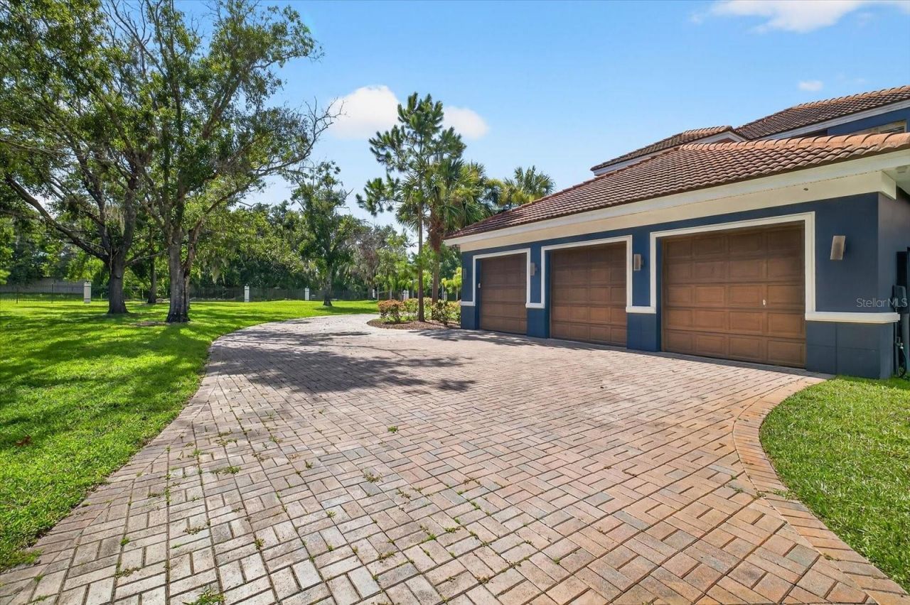 2555 Bryan Lane, Tarpon Springs, FL 34688 Photo