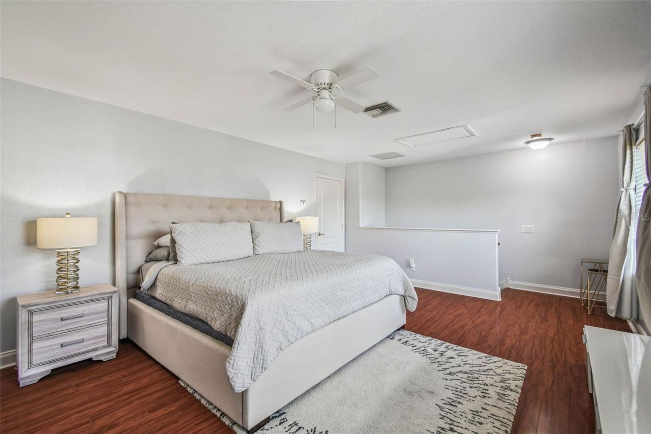 10526 Greencrest Drive, Tampa, FL 33626 Photo