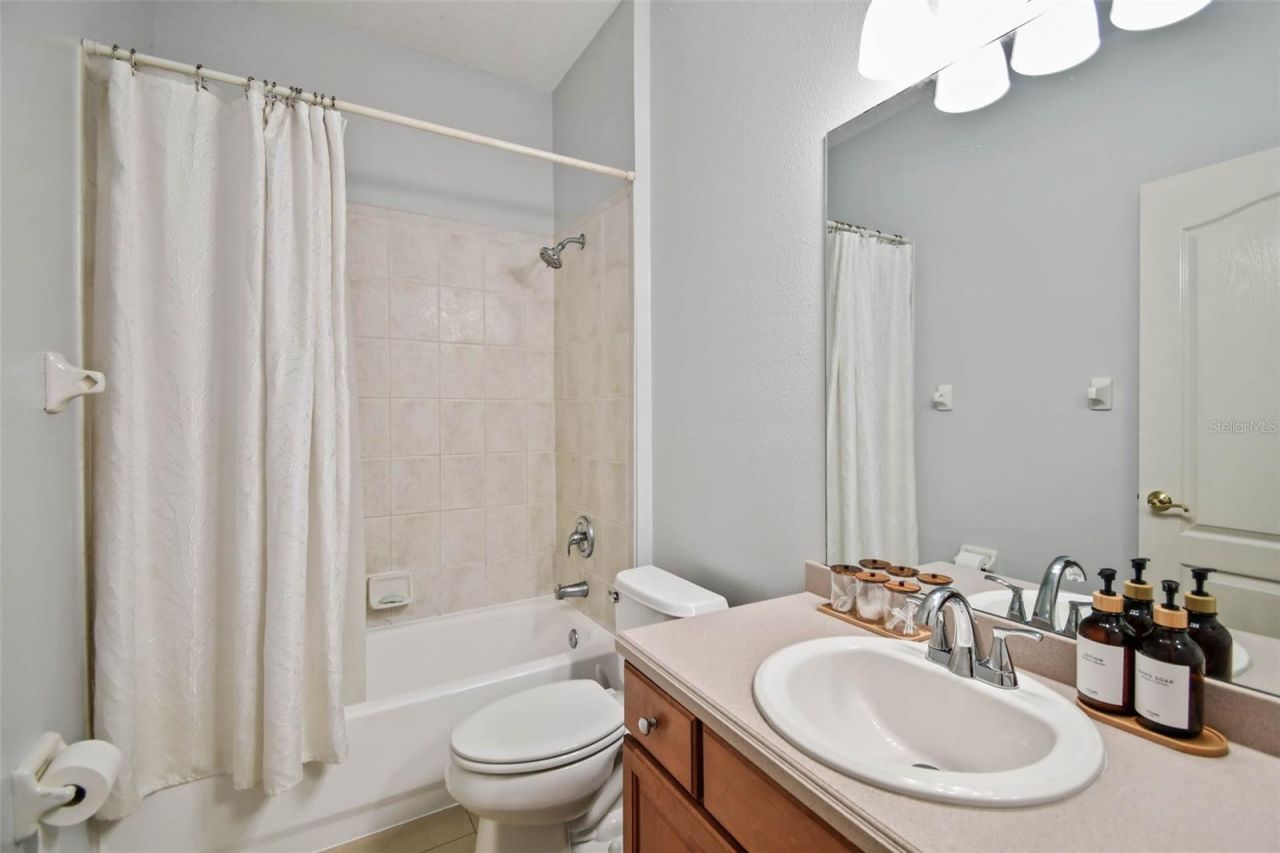 10526 Greencrest Drive, Tampa, FL 33626 Photo