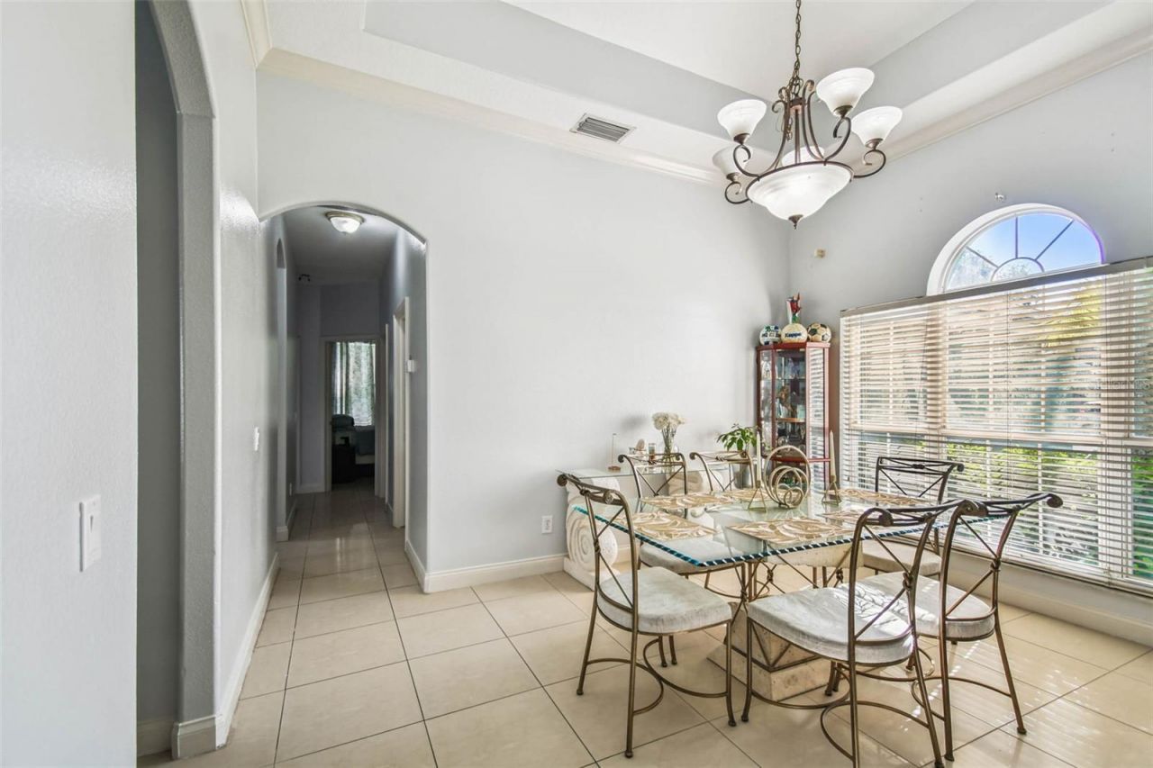 10526 Greencrest Drive, Tampa, FL 33626 Photo