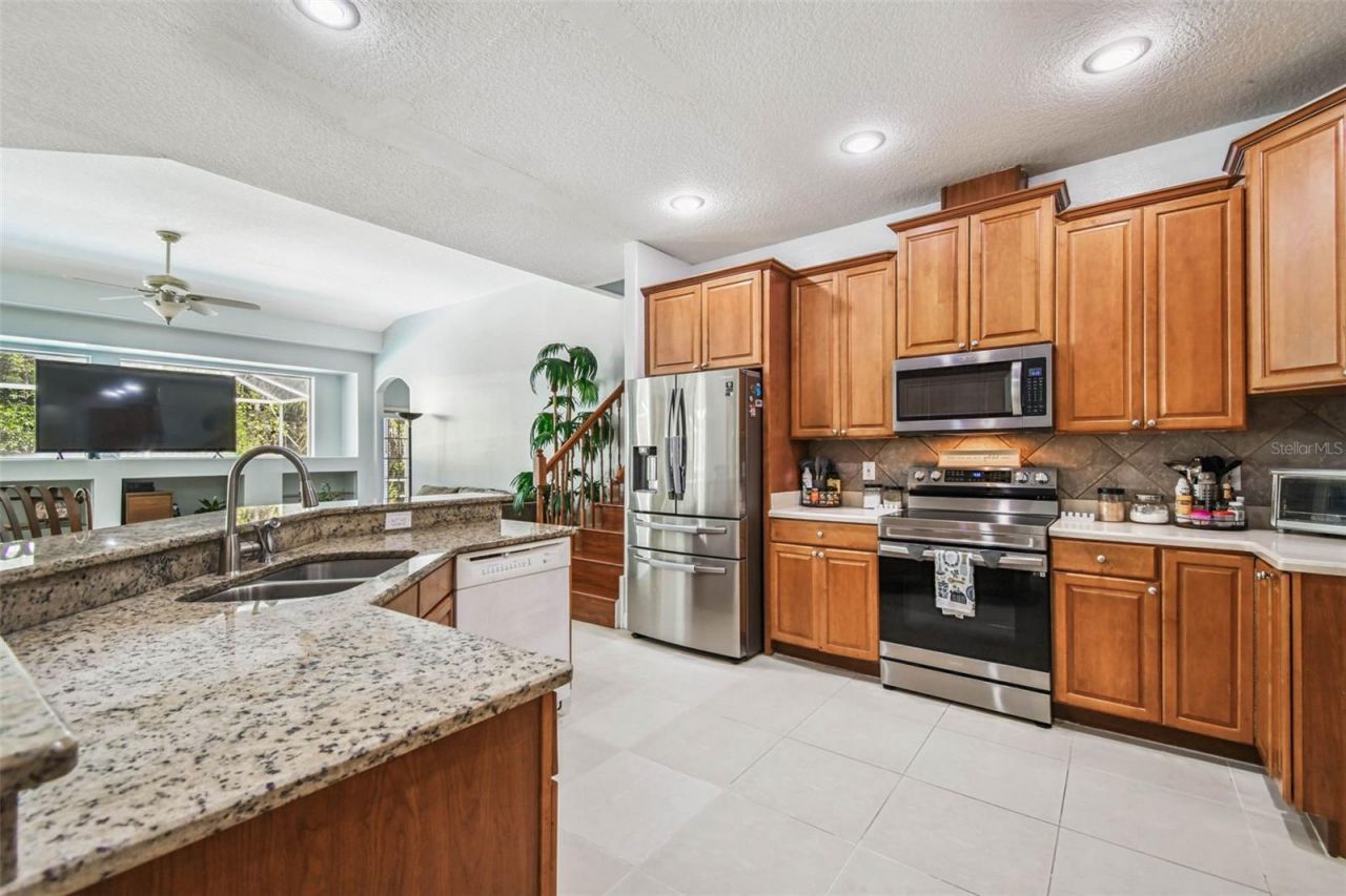 10526 Greencrest Drive, Tampa, FL 33626 Photo