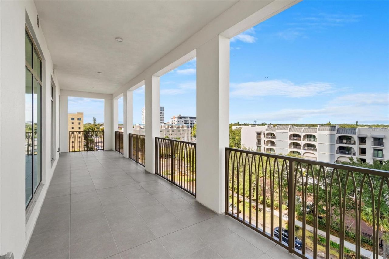 126 4th Avenue Ne, Unit 601, Saint Petersburg, FL 33701 Photo