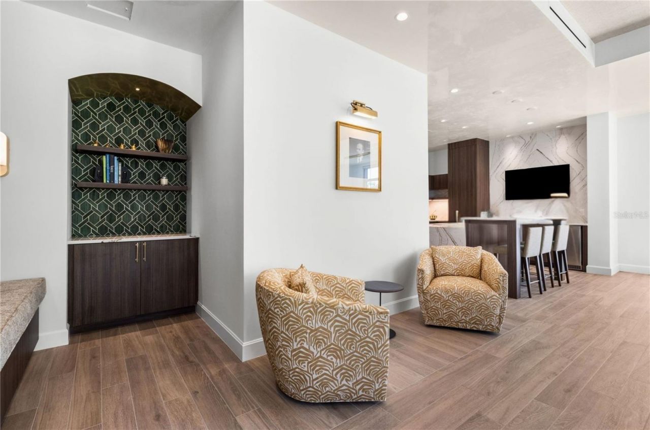 126 4th Avenue Ne, Unit 601, Saint Petersburg, FL 33701 Photo