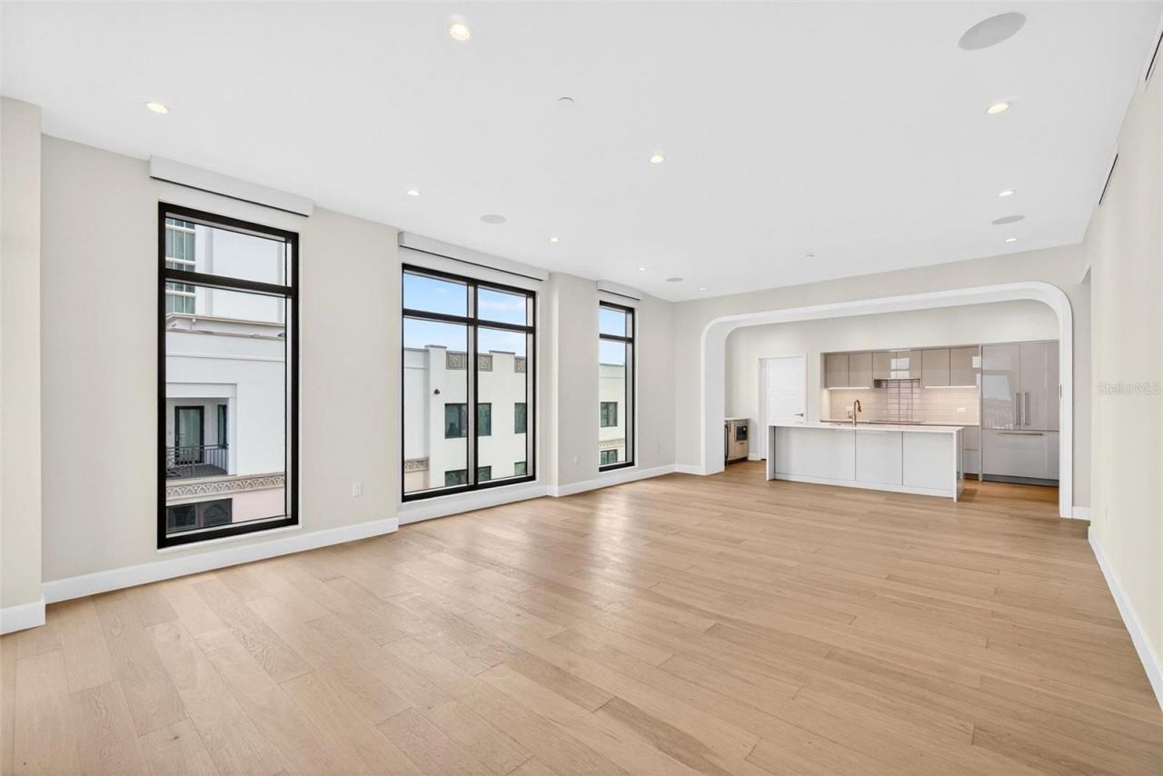 126 4th Avenue Ne, Unit 601, Saint Petersburg, FL 33701 Photo