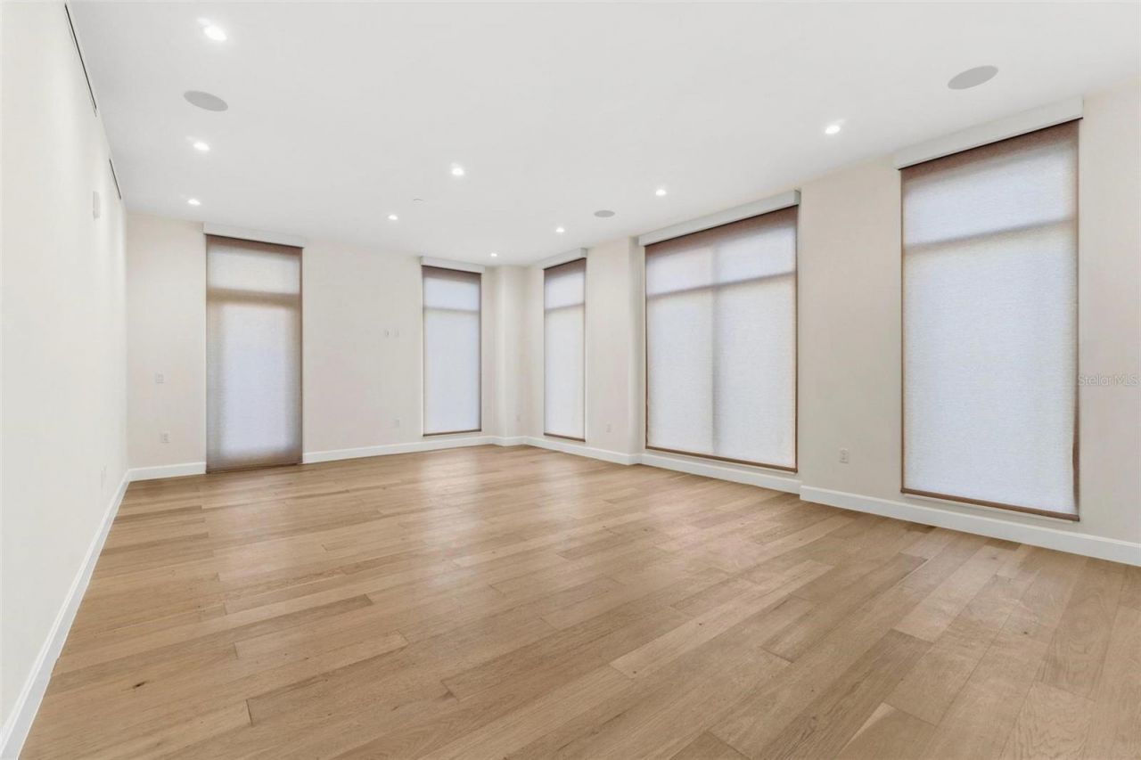 126 4th Avenue Ne, Unit 601, Saint Petersburg, FL 33701 Photo