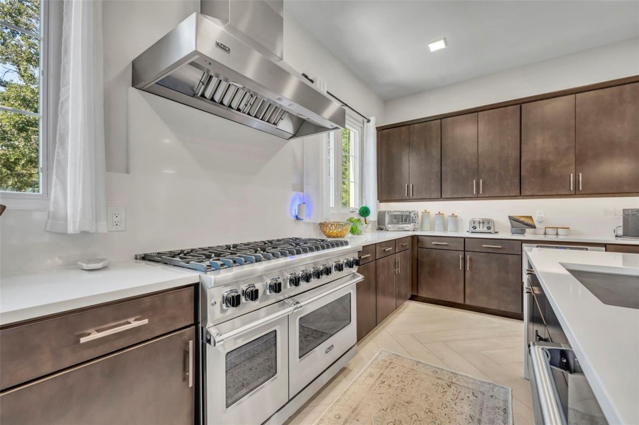 622 E Central Boulevard, Orlando, FL 32801 Photo