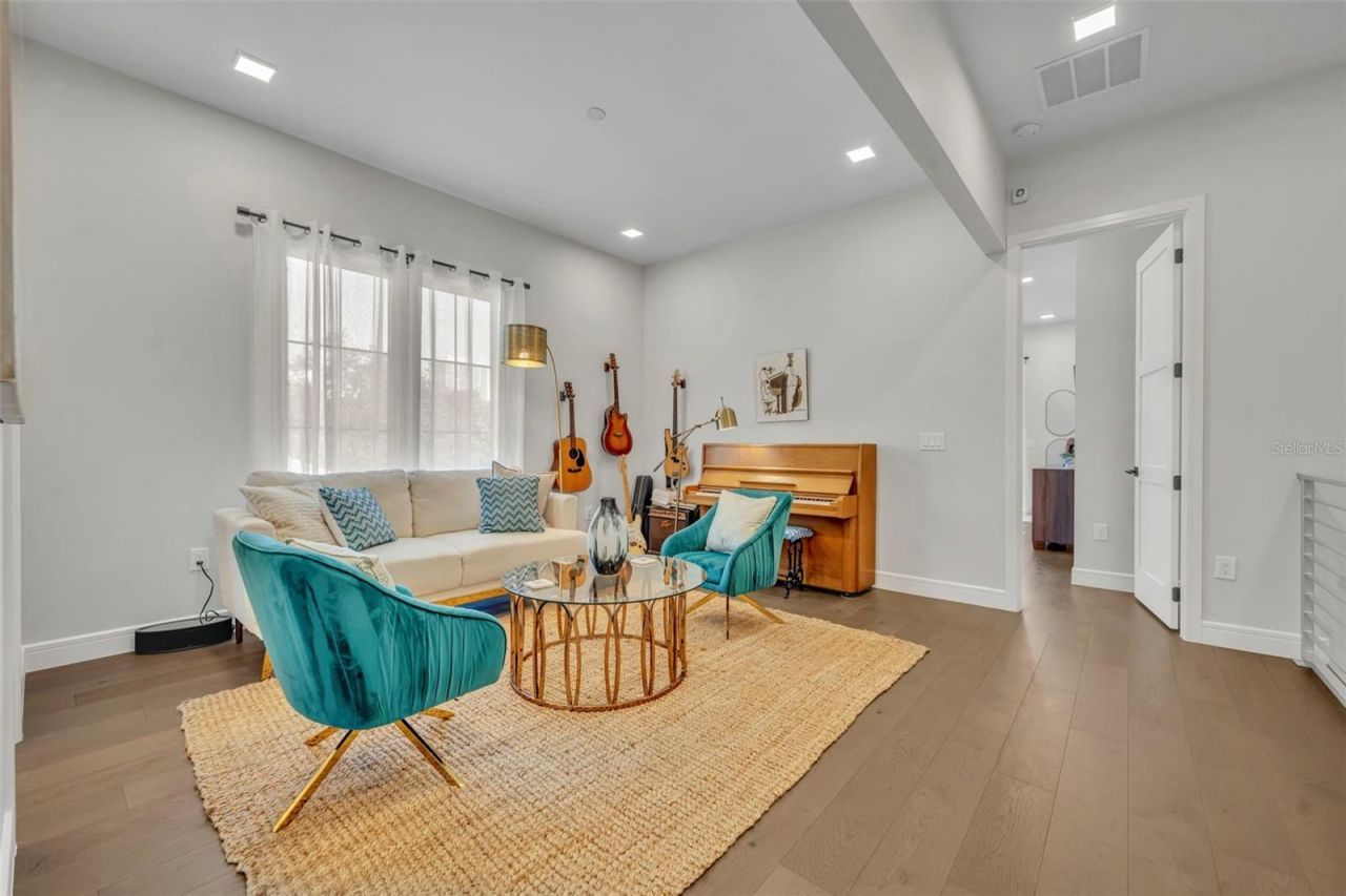 622 E Central Boulevard, Orlando, FL 32801 Photo