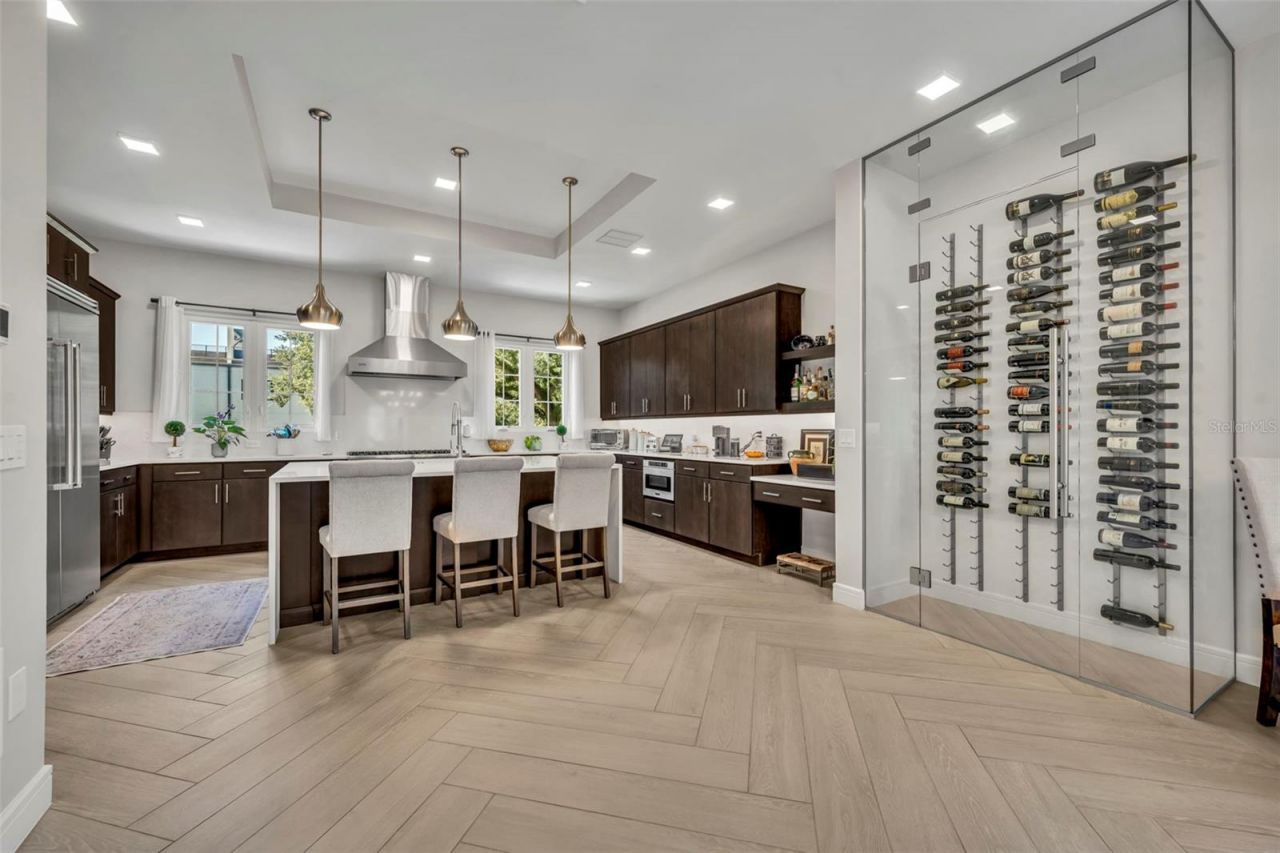 622 E Central Boulevard, Orlando, FL 32801 Photo