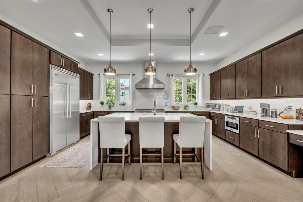622 E Central Boulevard, Orlando, FL 32801 Photo