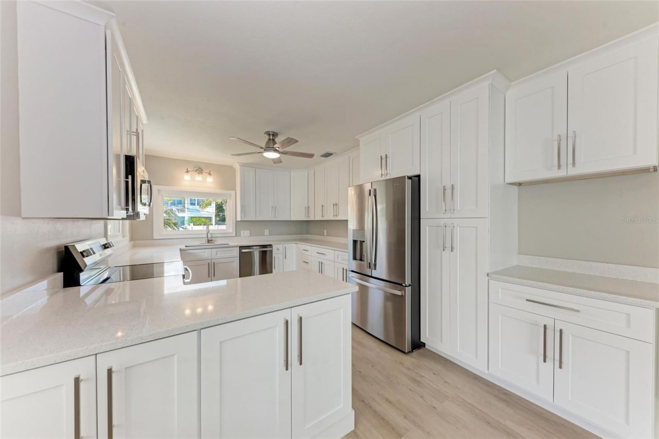 893 N Shore Drive, Anna Maria, FL 34216 Photo