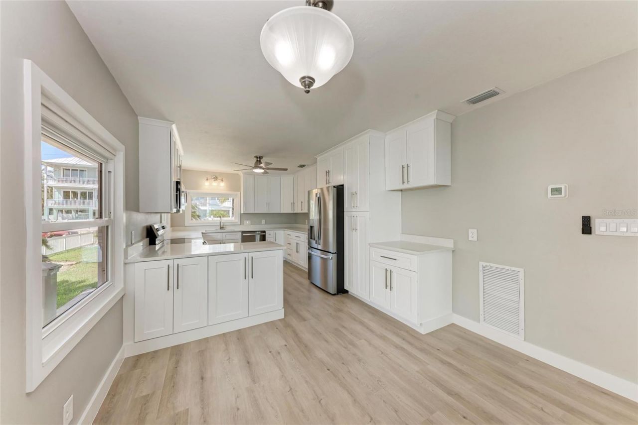 893 N Shore Drive, Anna Maria, FL 34216 Photo