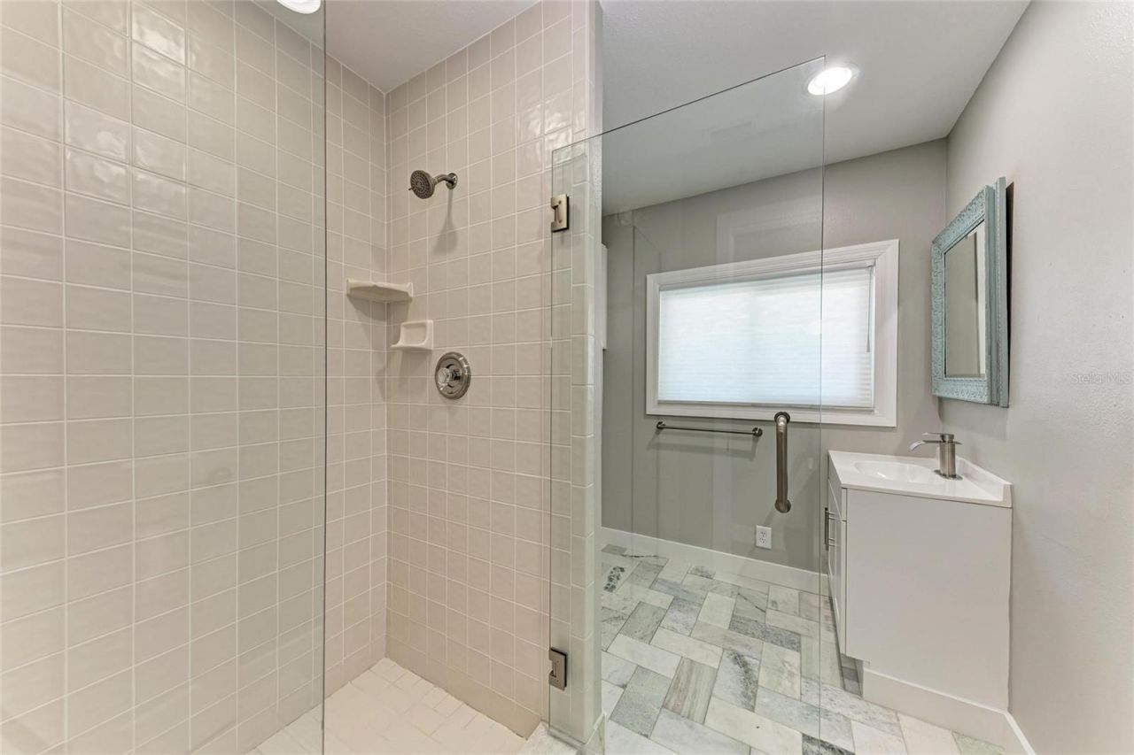 893 N Shore Drive, Anna Maria, FL 34216 Photo