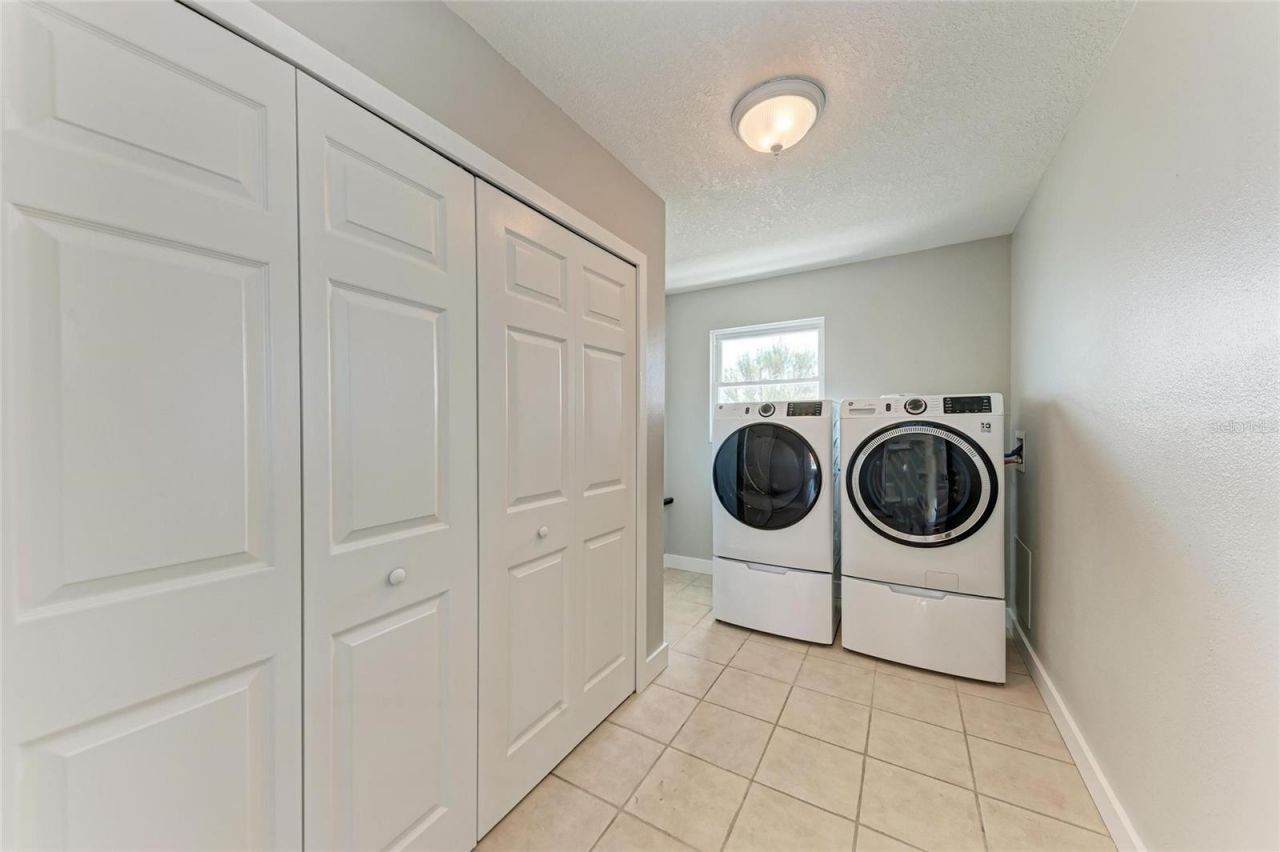 893 N Shore Drive, Anna Maria, FL 34216 Photo