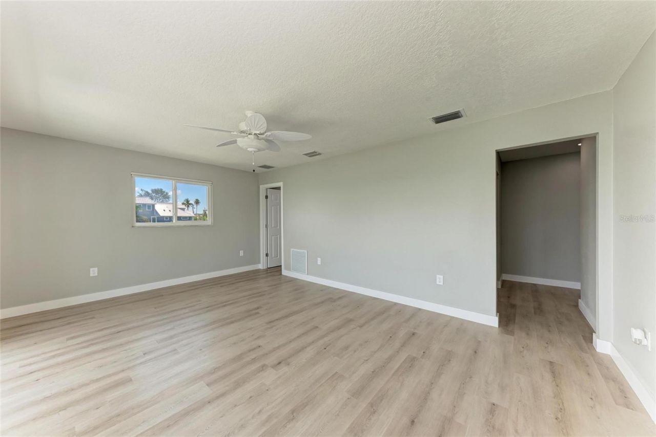 893 N Shore Drive, Anna Maria, FL 34216 Photo
