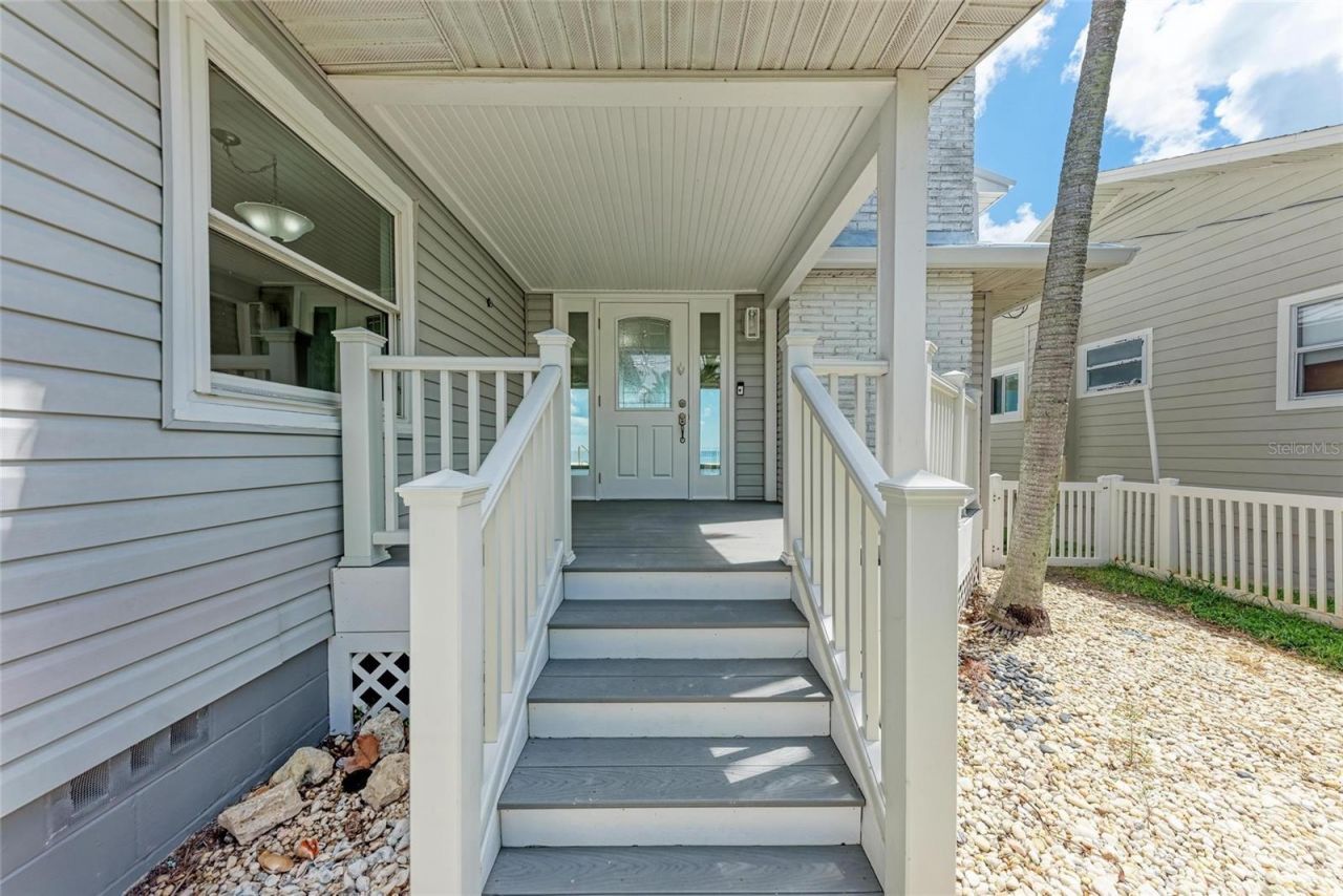 893 N Shore Drive, Anna Maria, FL 34216 Photo