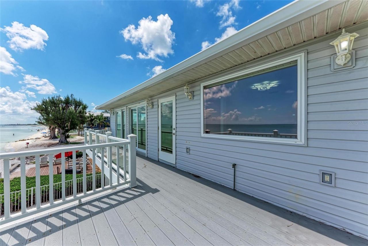 893 N Shore Drive, Anna Maria, FL 34216 Photo