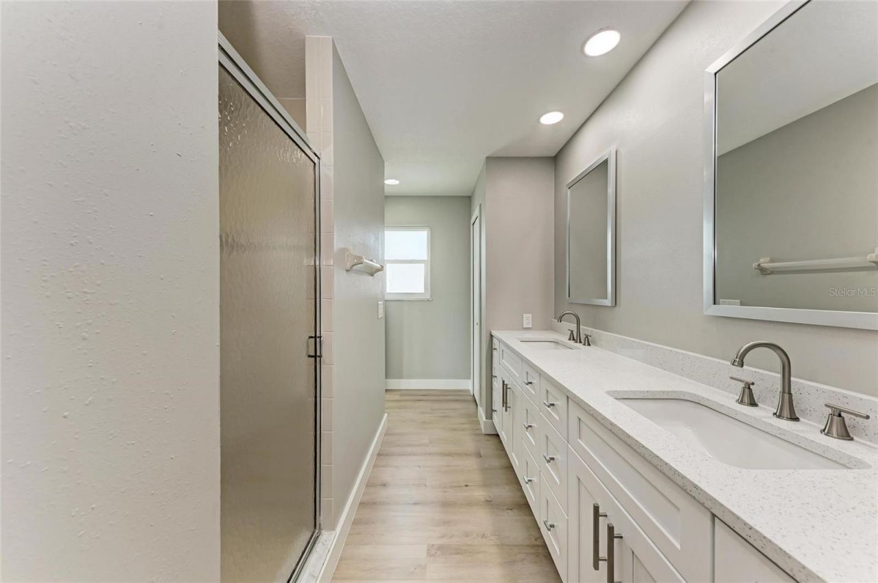 893 N Shore Drive, Anna Maria, FL 34216 Photo