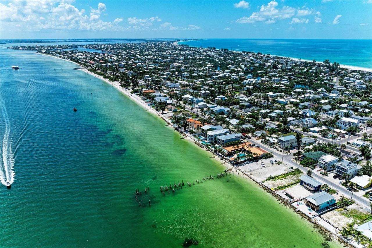 893 N Shore Drive, Anna Maria, FL 34216 Photo