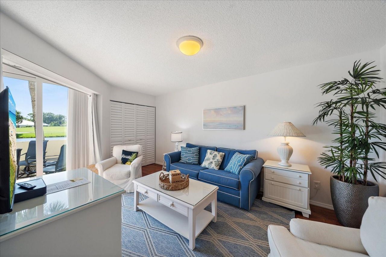 425 Cerromar Terrace, Unit 359, Venice, FL 34293 Photo