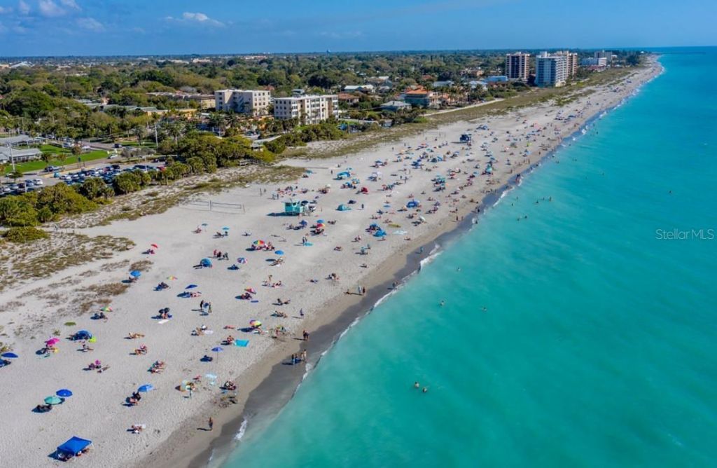 425 Cerromar Terrace, Unit 359, Venice, FL 34293 Photo