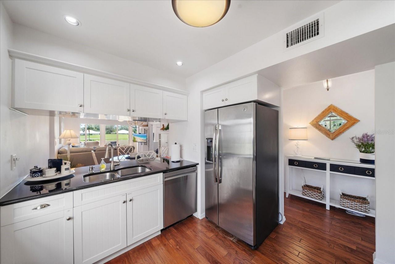 425 Cerromar Terrace, Unit 359, Venice, FL 34293 Photo