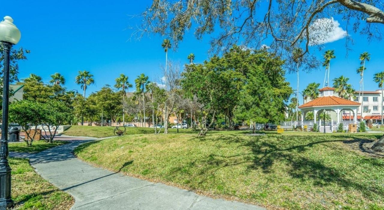 425 Cerromar Terrace, Unit 359, Venice, FL 34293 Photo