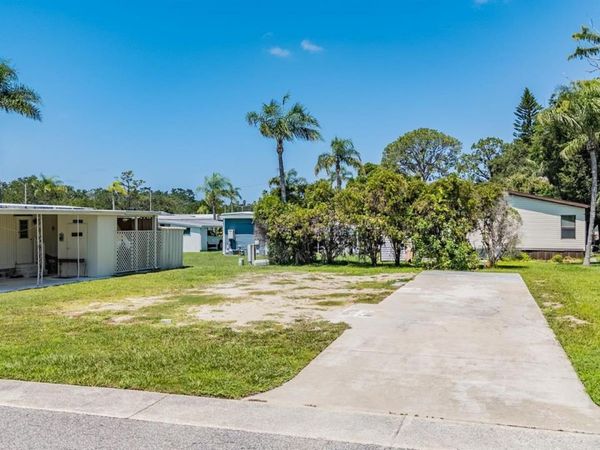605 MICHIGAN BOULEVARD, Unit 105, DUNEDIN, FL 34698