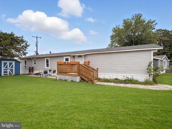 6 PATUXENT MOBILE ESTATE, LOTHIAN, MD 20711