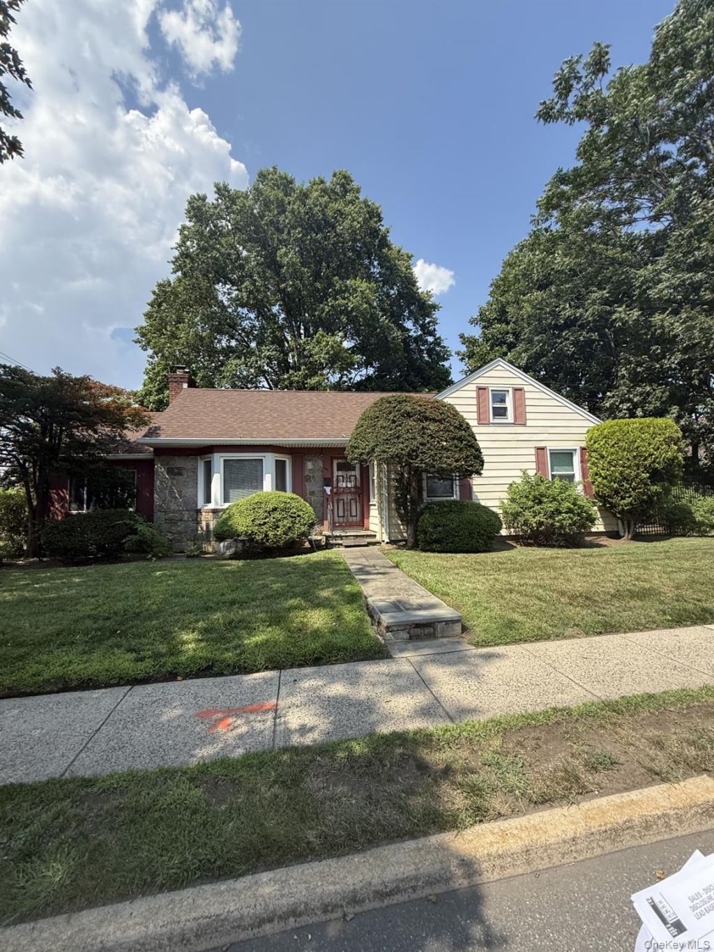 355 Jerusalem Avenue, Hempstead, NY 11550 Main Photo